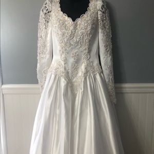 Maggie Sottero wedding gown NWT size 18 fits12/14